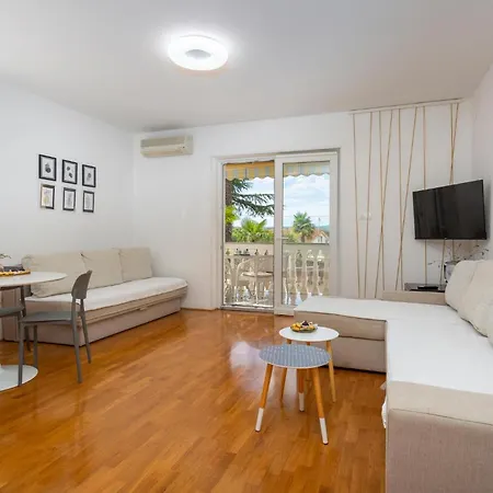 Cozy In With Kitchen مالينسكا